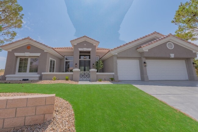 2249 Lauren Dr in Las Vegas, NV - Building Photo - Building Photo