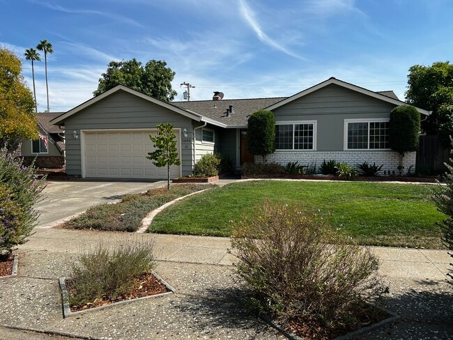 property at 1650 Glenroy Dr