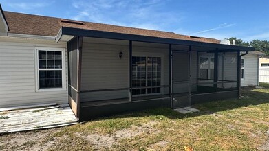 720 Bear Way in Kissimmee, FL - Building Photo - Building Photo
