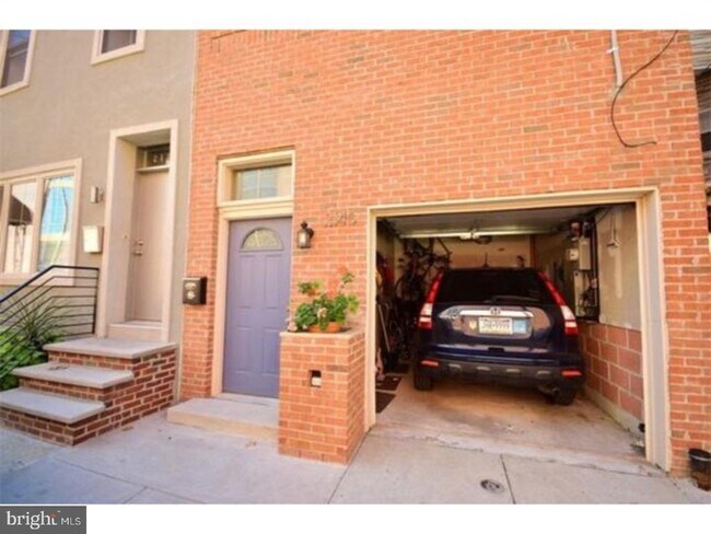 2140 Pemberton St in Philadelphia, PA - Building Photo - Building Photo