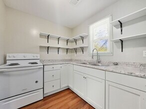 2338 W Madison St in Louisville, KY - Building Photo - Building Photo