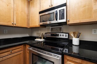 24 Ave at Port Imperial in West New York, NJ - Building Photo - Building Photo