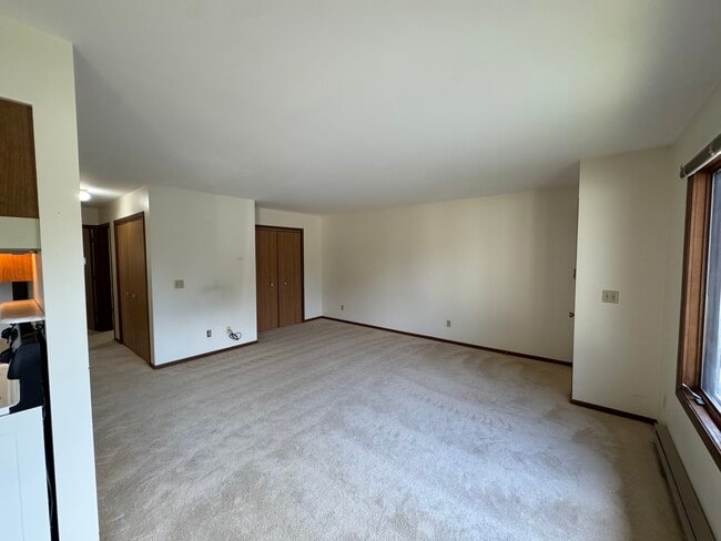 109 Durch Dr, Unit 1