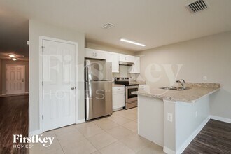 1828 NW 13th Terrace in Cape Coral, FL - Building Photo - Building Photo