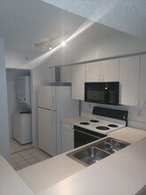 1640 S 42ND Cir in Vero Beach, FL - Building Photo - Building Photo