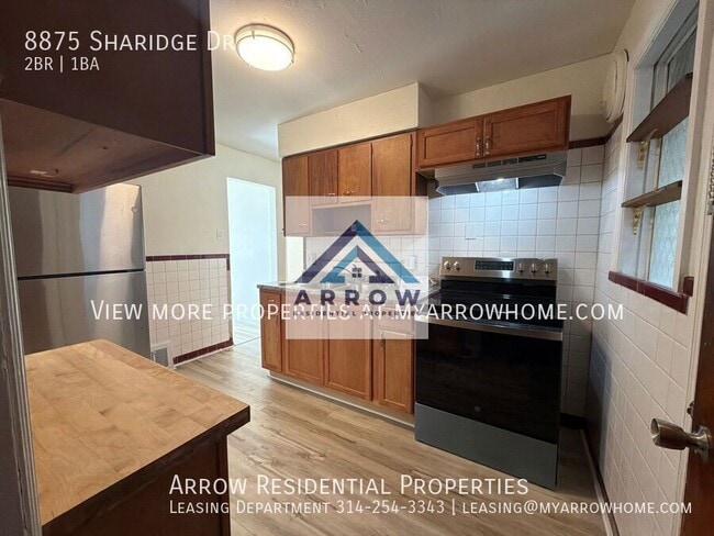 8875 Sharidge Dr in St. Louis, MO - Building Photo - Building Photo