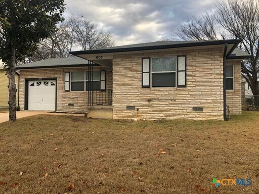 903 Leonhard St in Copperas Cove, TX - Building Photo