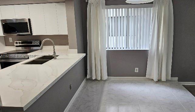 3625 Coral Springs Dr in Coral Springs, FL - Building Photo - Building Photo