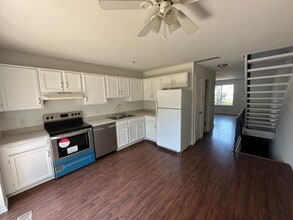 17696 E Loyola Dr in Aurora, CO - Building Photo - Building Photo