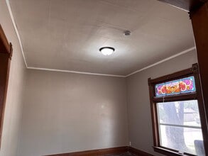 717 S 8th St in Council Bluffs, IA - Building Photo - Building Photo
