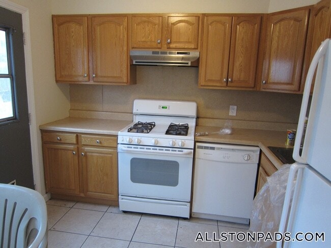 35 Higgins St in Boston, MA - Building Photo - Building Photo