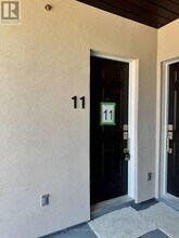 4017 Hickory Dr in Mississauga, ON - Building Photo - Building Photo