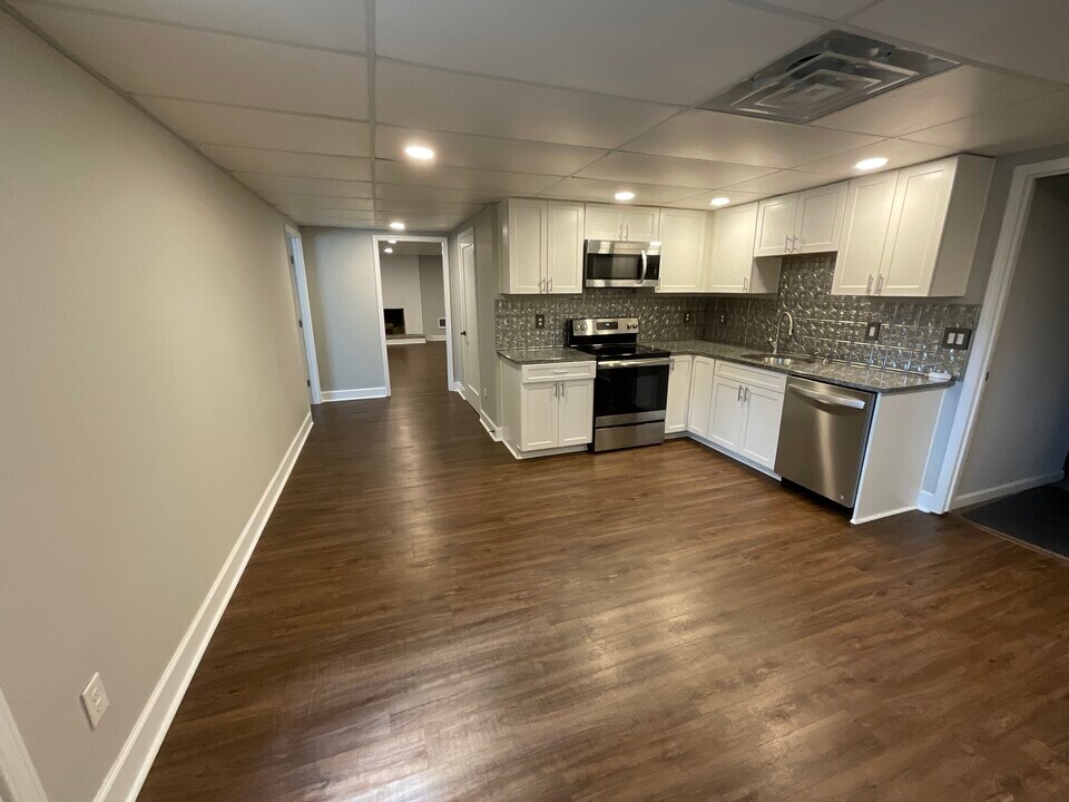260 Wendy Hill Dr in Alpharetta, GA - Building Photo