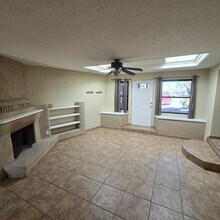 3208 Loma Vista Pl NE in Albuquerque, NM - Building Photo - Building Photo