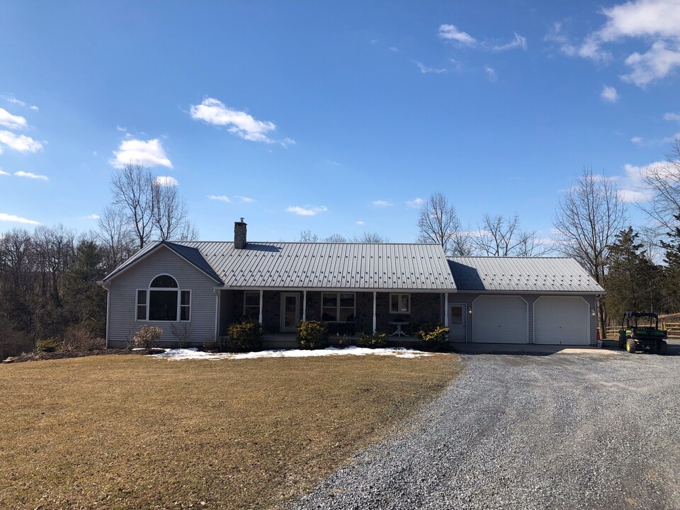 12 Birch Ln in Bernville, PA - Building Photo