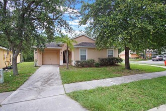 103 Ridgebrook Ct in Davenport, FL - Building Photo - Building Photo
