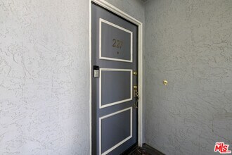 26838 Claudette St in Santa Clarita, CA - Building Photo - Building Photo