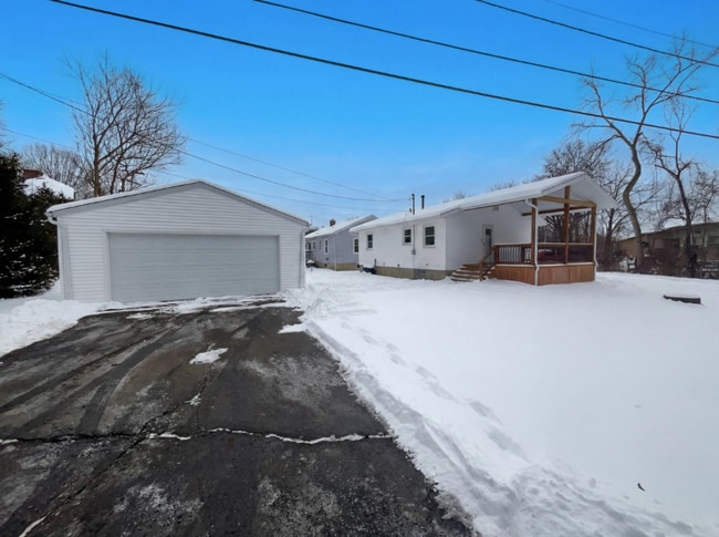 202 Wildwood Ave in Lancaster, OH - Building Photo - Building Photo