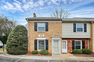 3720 Park Rd in Charlotte, NC - Building Photo
