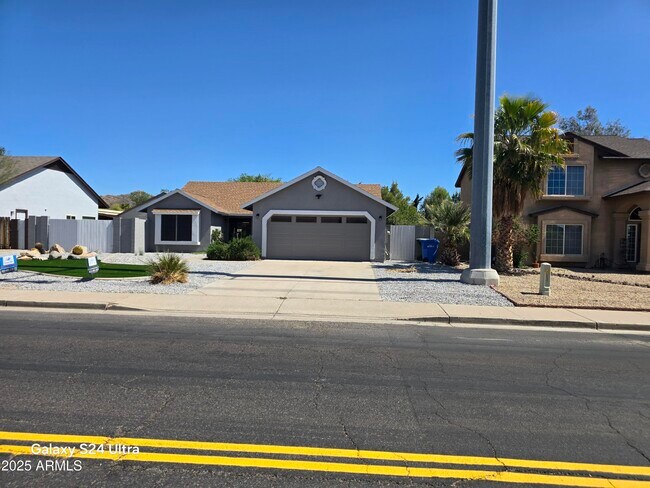 19031 N 12th St in Phoenix, AZ - Building Photo - Building Photo