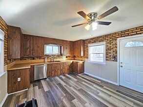 205 Wheeling Ave in Wheeling, IL - Building Photo - Building Photo