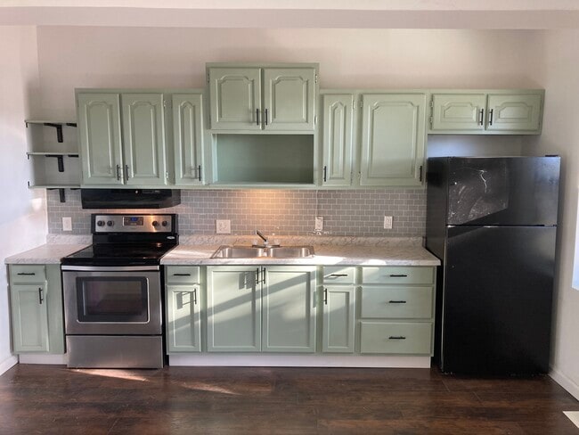 54 S Madison Rd in London, OH - Building Photo - Building Photo