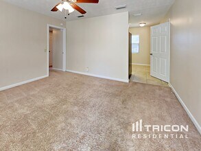 10506 Dodd Rd in Jacksonville, FL - Building Photo - Building Photo