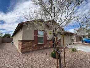 27218 172nd Ave in Surprise, AZ - Building Photo - Building Photo