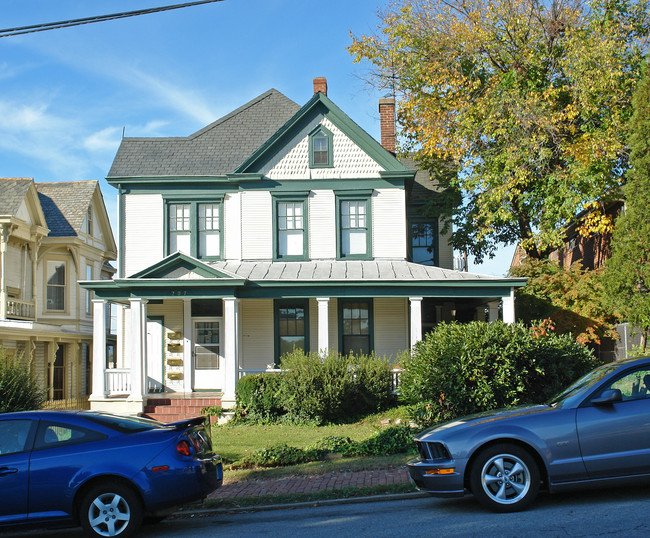 207 mountain Ave SW in Roanoke, VA - Foto de edificio - Building Photo