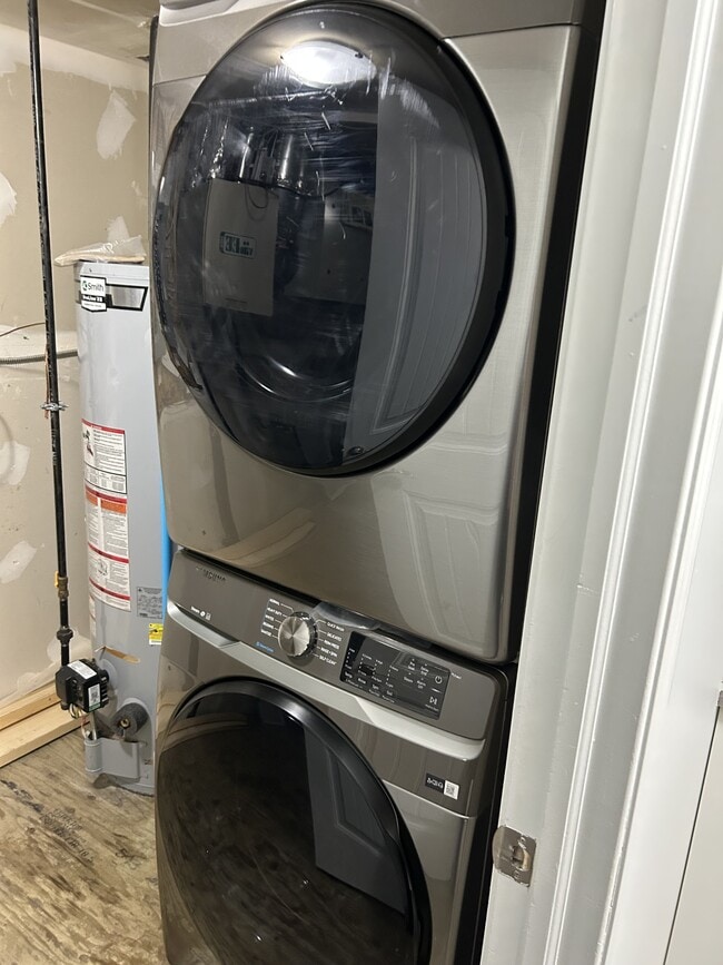 12521-12577 77 St NW in Edmonton, AB - Building Photo - Building Photo