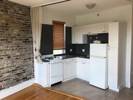 151 Park St, Unit 21 in Boston, MA - Building Photo