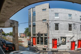 1068 N Front St in Philadelphia, PA - Building Photo - Building Photo