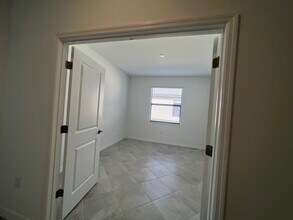 15052 Palamos Cir in Ft. Myers, FL - Building Photo - Building Photo