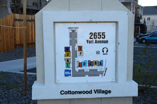 Cottonwood Village in Reno, NV - Foto de edificio - Other