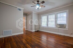 674 Somerset Ter NE in Atlanta, GA - Building Photo