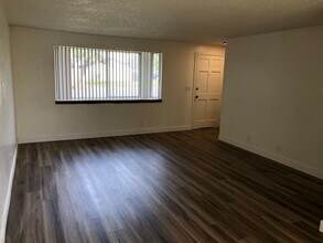4095 Southway Loop in Springfield, OR - Building Photo - Building Photo