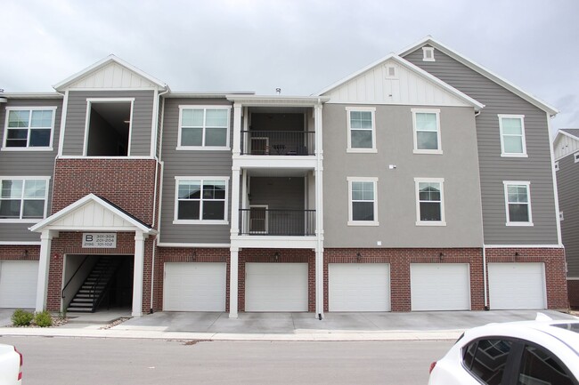 2196 W Main St in Lehi, UT - Building Photo - Building Photo