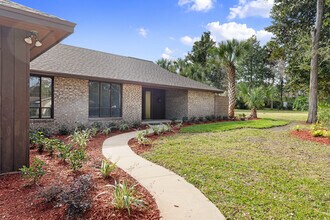 886 Quail Run in Ormond Beach, FL - Building Photo - Building Photo