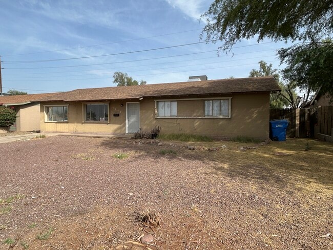 5132 W Osborn Rd in Phoenix, AZ - Building Photo - Building Photo