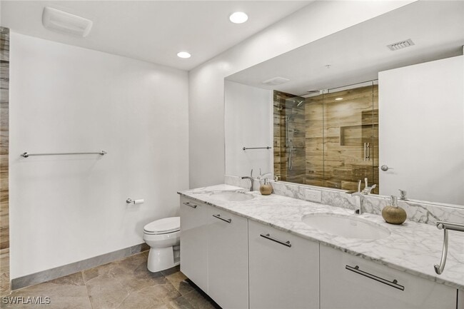 property at 3000 Oasis Grand Blvd