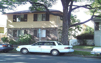 2514 Q St in Sacramento, CA - Foto de edificio - Building Photo