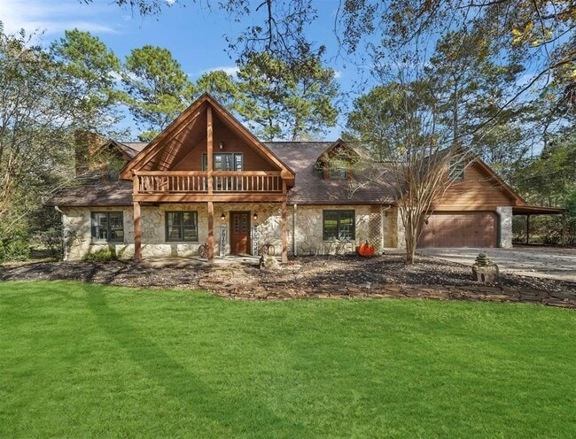 2111 Diane St in Pinehurst, TX - Building Photo - Building Photo