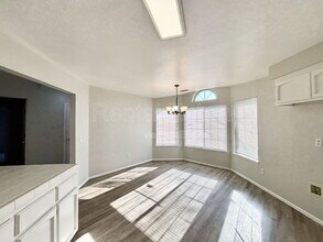 1861 Creekside Dr in Merced, CA - Building Photo - Building Photo