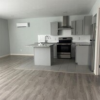 4626 Bell St in Houston, TX - Building Photo