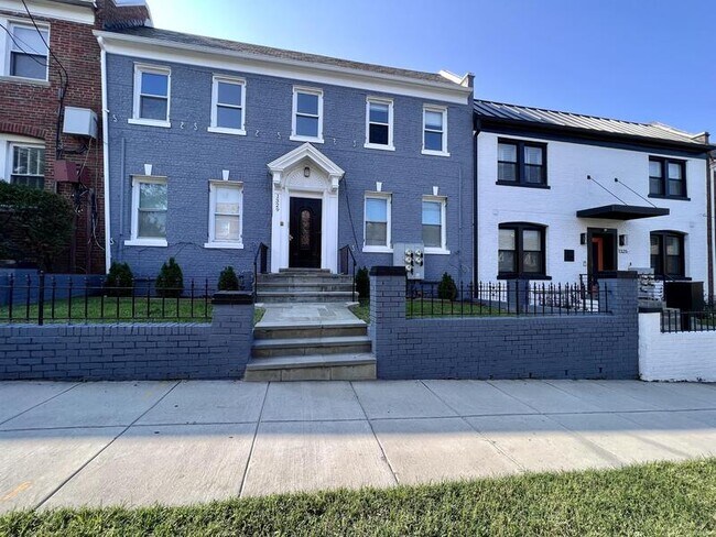 1329 Adams St NE in Washington, DC - Building Photo - Building Photo
