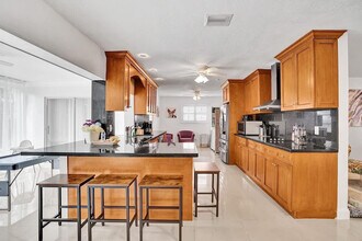1704 N 53rd Ave in Hollywood, FL - Building Photo - Building Photo