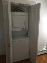 22 Sweetser St in Wakefield, MA - Foto de edificio - Building Photo