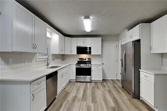 10515 Colony Glen Dr in Alpharetta, GA - Building Photo - Building Photo