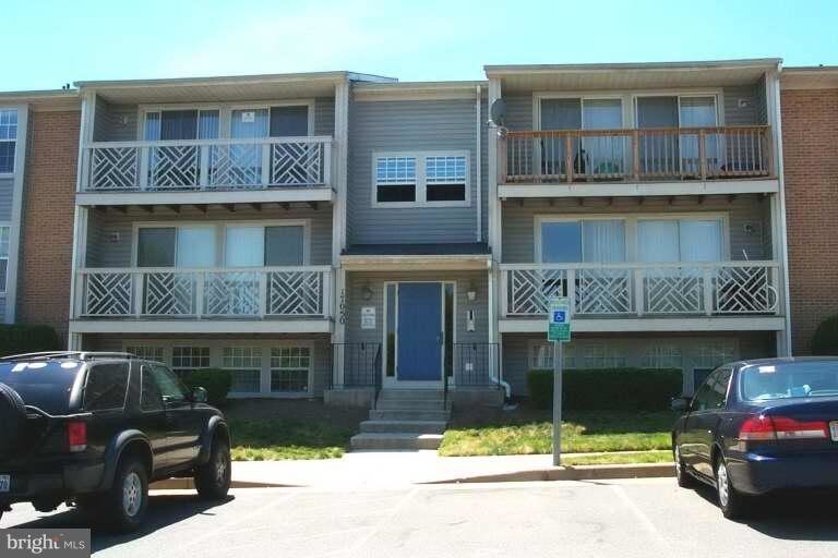 17050 Capri Ln in Dumfries, VA - Building Photo