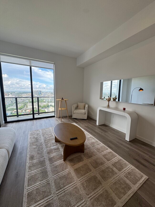 82 NE 26th St, Unit 1622 in Miami, FL - Building Photo - Building Photo